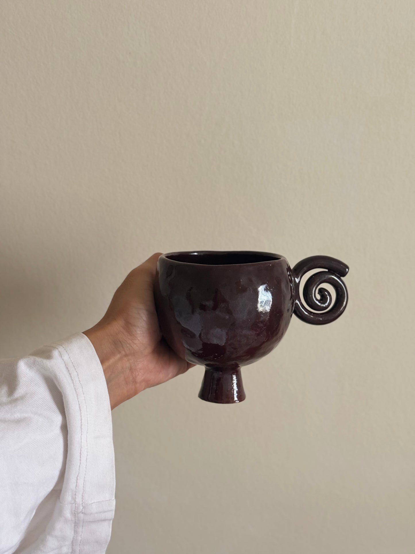 tasse latte spirale prune 𖦹