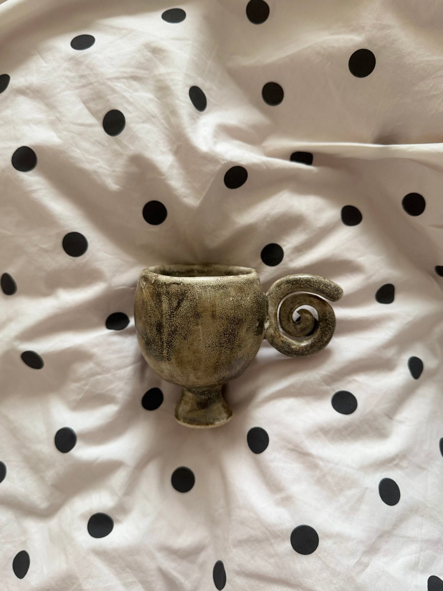 tasse à café spirale coquillage 𖦹