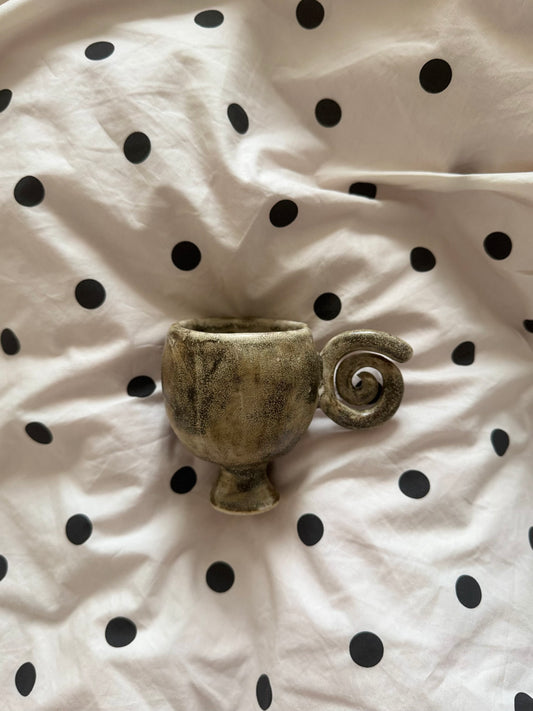 tasse à café spirale coquillage 𖦹